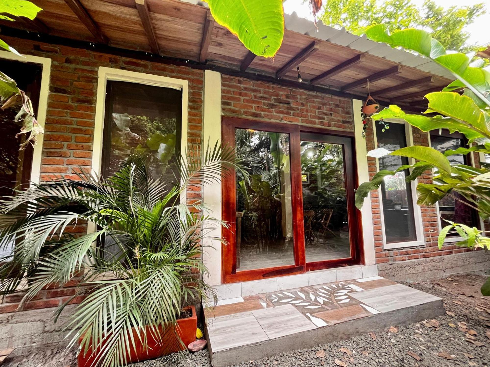 Itchimbia Garden Ayampe Montana Y Mar Villa Buitenkant foto